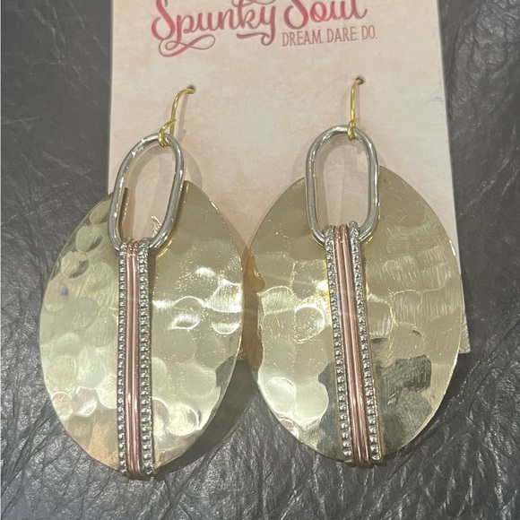 Spunky Soul  boho earrings - Picture 4 of 4